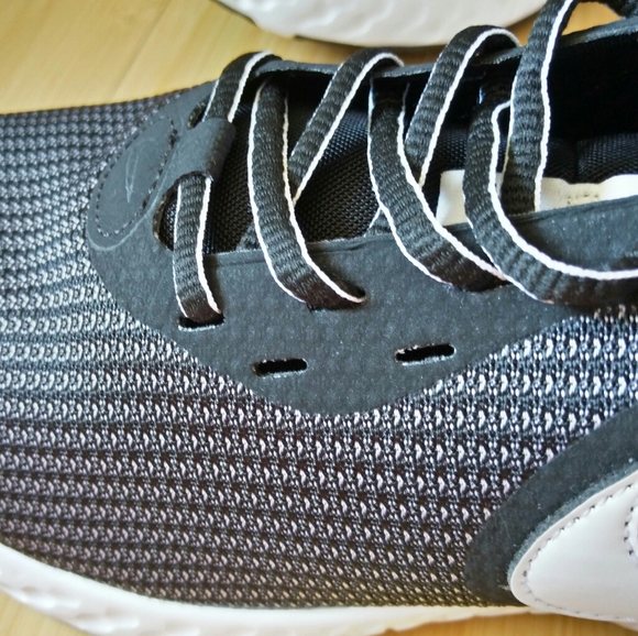 -NEW- Men's Nike Revolution 5 EXT Sneakers 10 - Picture 9 of 16